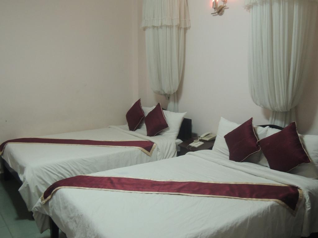 Y Lan Hotel Da Lat Room photo