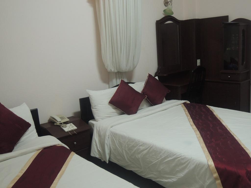 Y Lan Hotel Da Lat Exterior photo